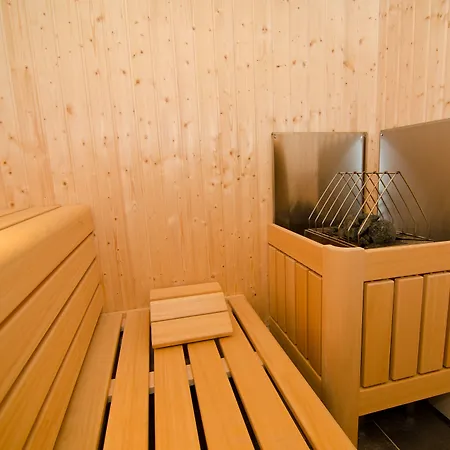 Haus Andrea Hotel 3*